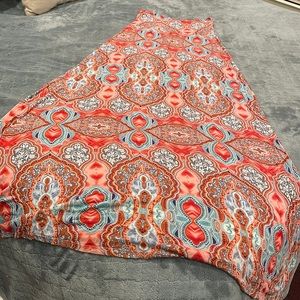 Patterned maxi skirt